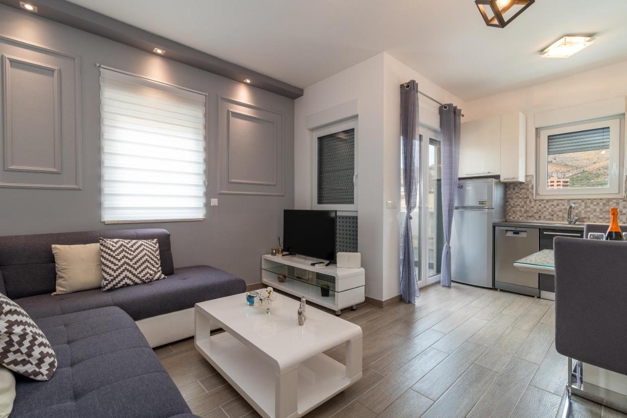 Apartman Lorena Trogir Exterior foto