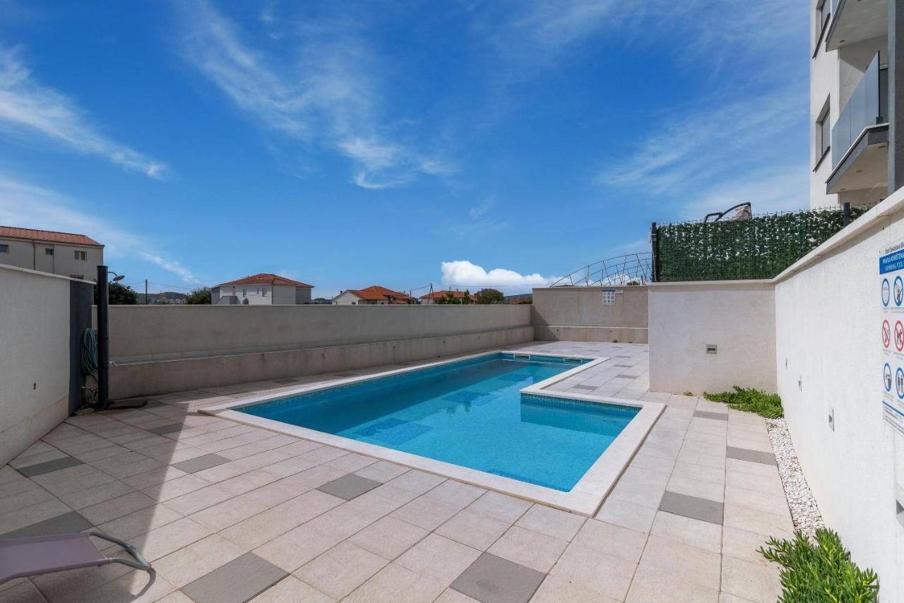 Apartman Lorena Trogir Exterior foto
