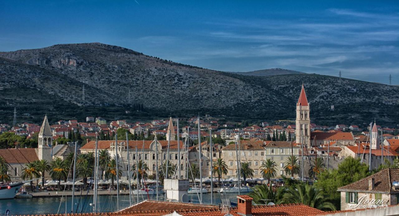 Apartman Lorena Trogir Exterior foto