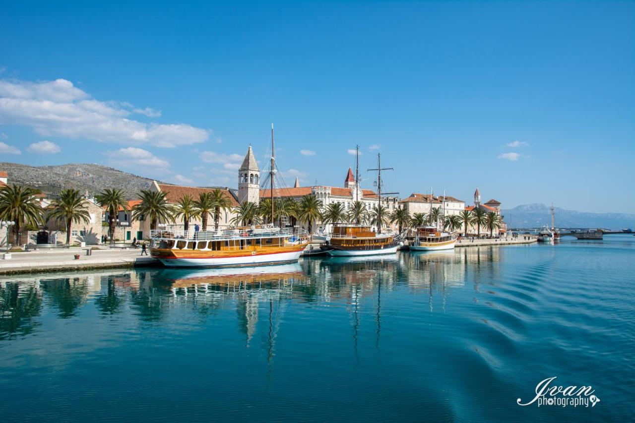 Apartman Lorena Trogir Exterior foto